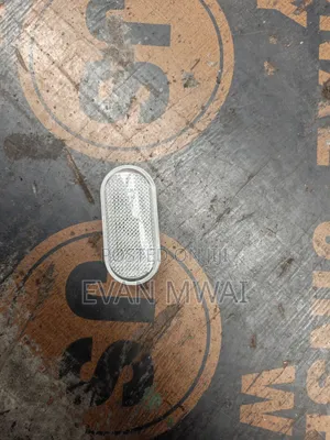 Nissan Ad /Wingroady11 Fender/Wing Indicator/Lamp