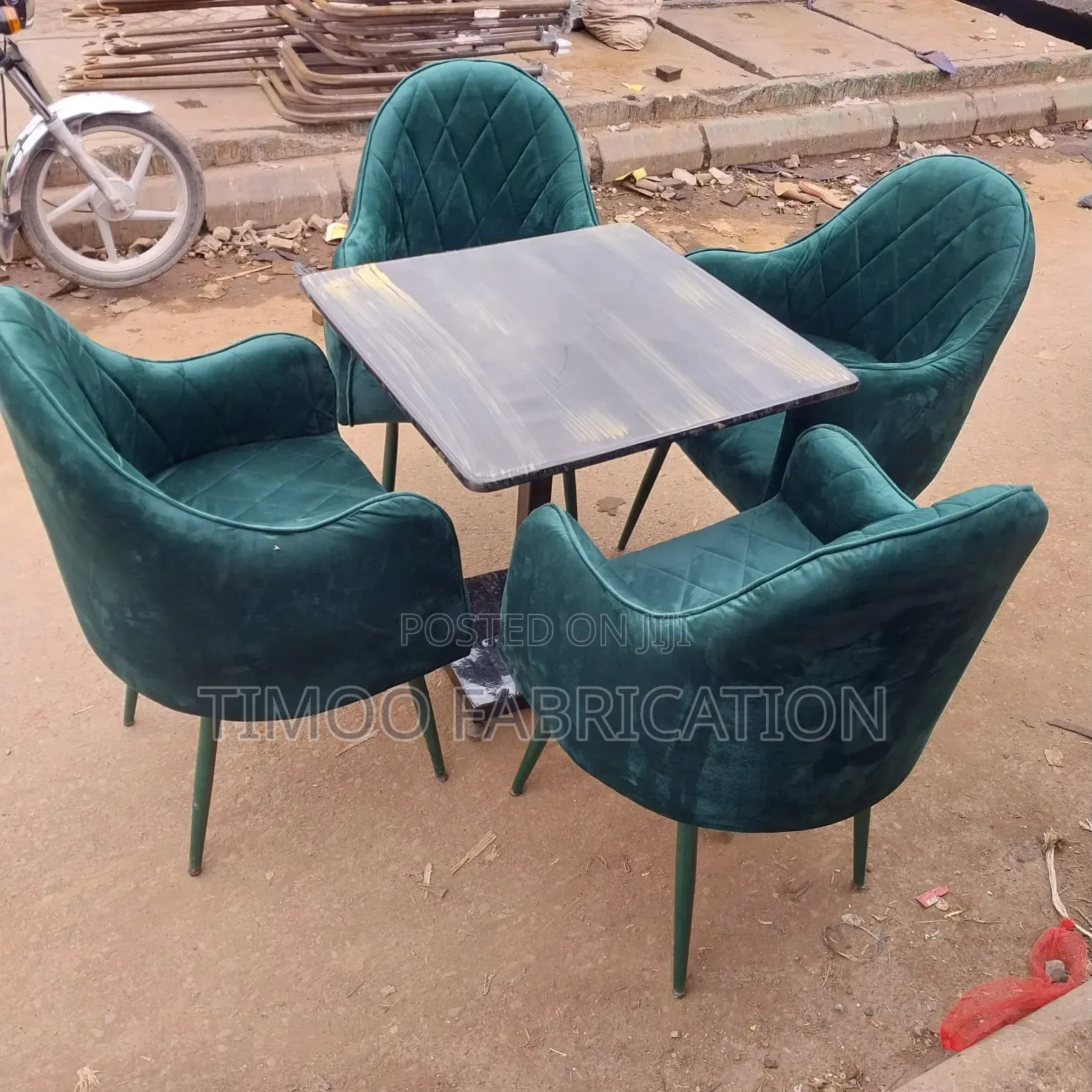 Restaurant Hotel/Bar Seats and Table