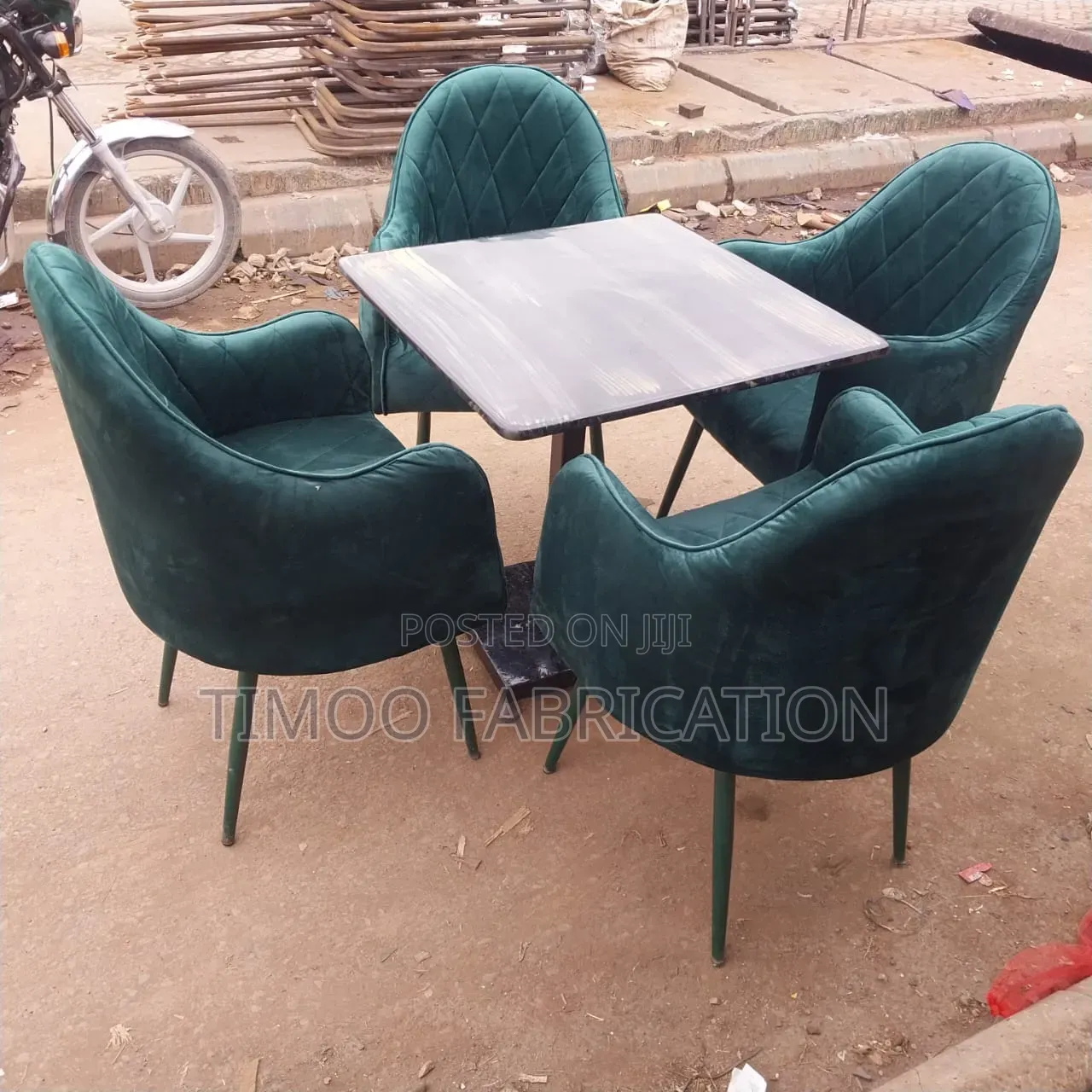 Restaurant Hotel/Bar Seats and Table