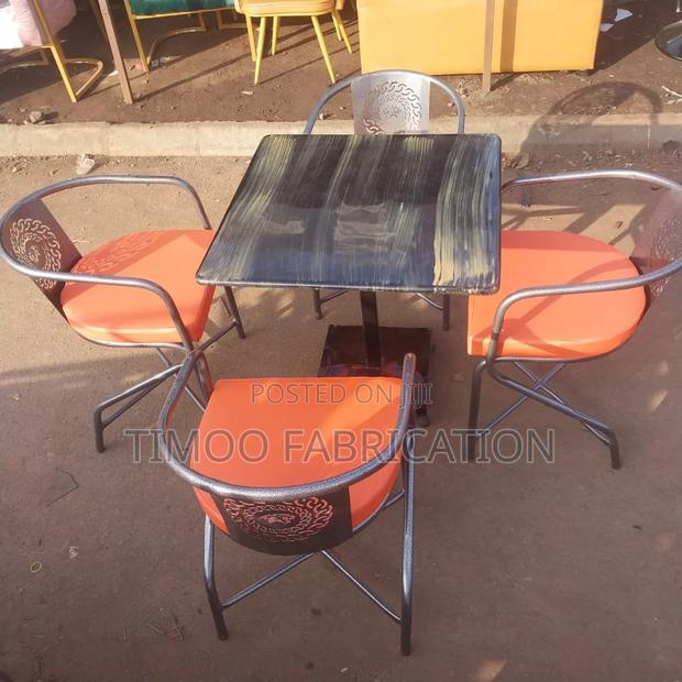 Restaurant Table With 4 Chairs