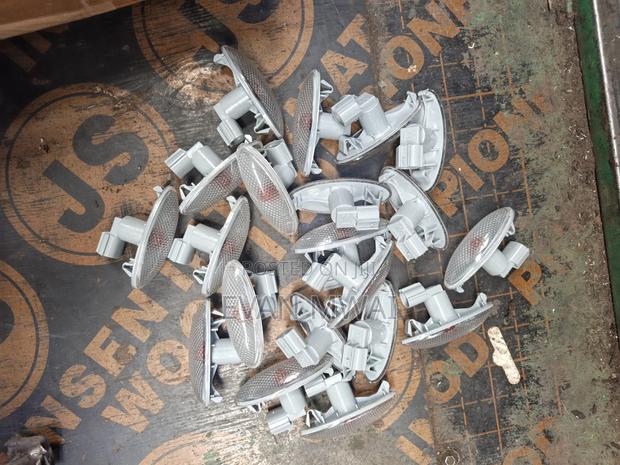 Toyota Probox New Model/ Axio/Premio Wing/ Fender Lamp/Indicator