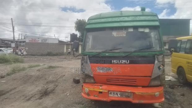 Isuzu NQR 2010 Orange - thumbnail 2