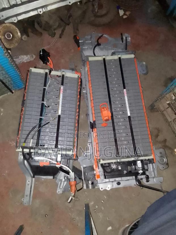 Toyota Fielder Hybrid Battery Available