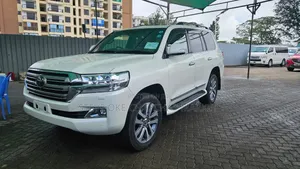 Toyota Land Cruiser 4.6 V8 ZX 2019 White