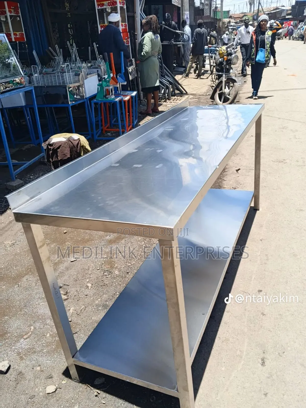 Dencil Ss 304 Stainless Steel Preparation Tables
