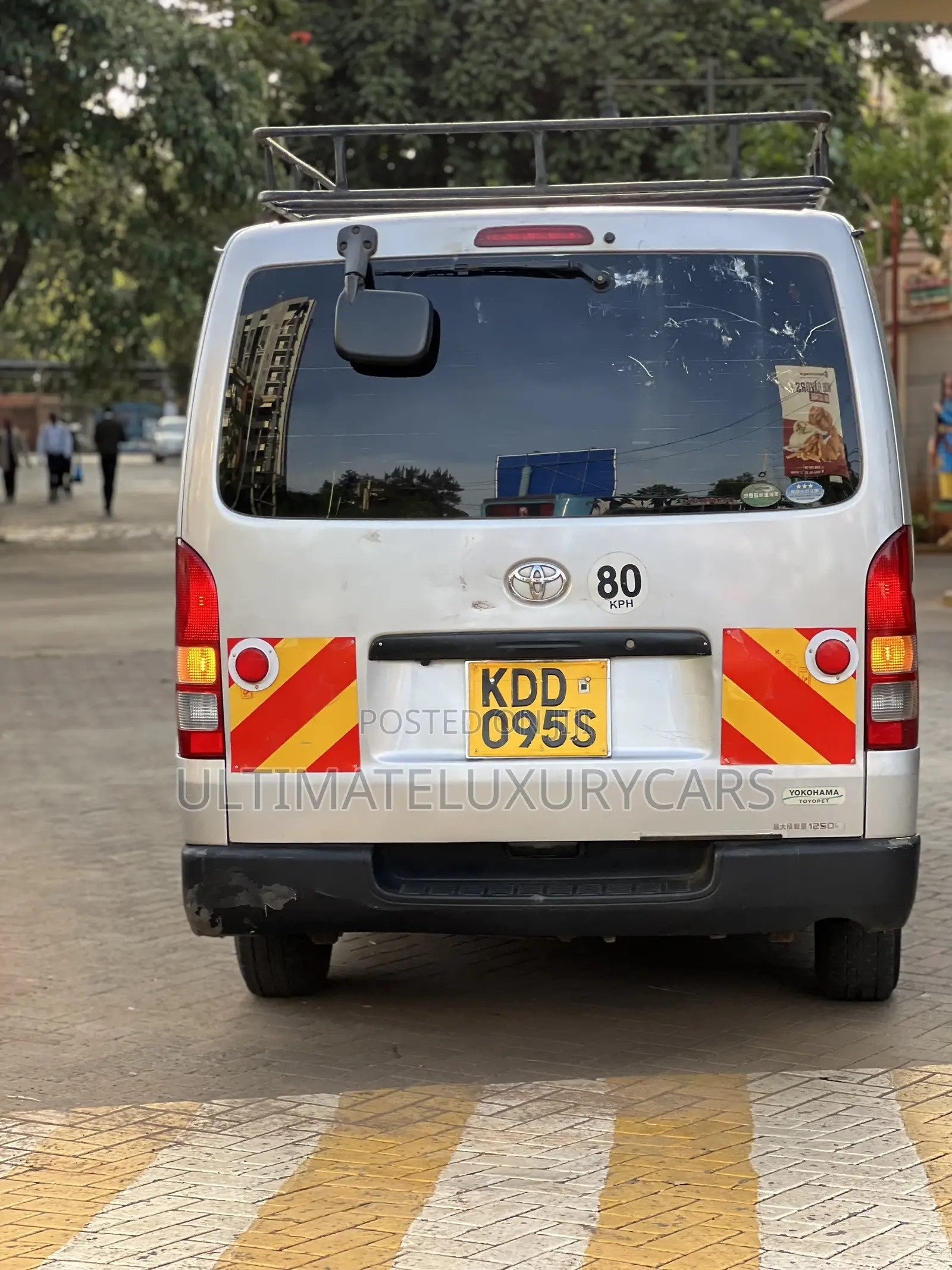 Toyota HiAce 2014 Silver