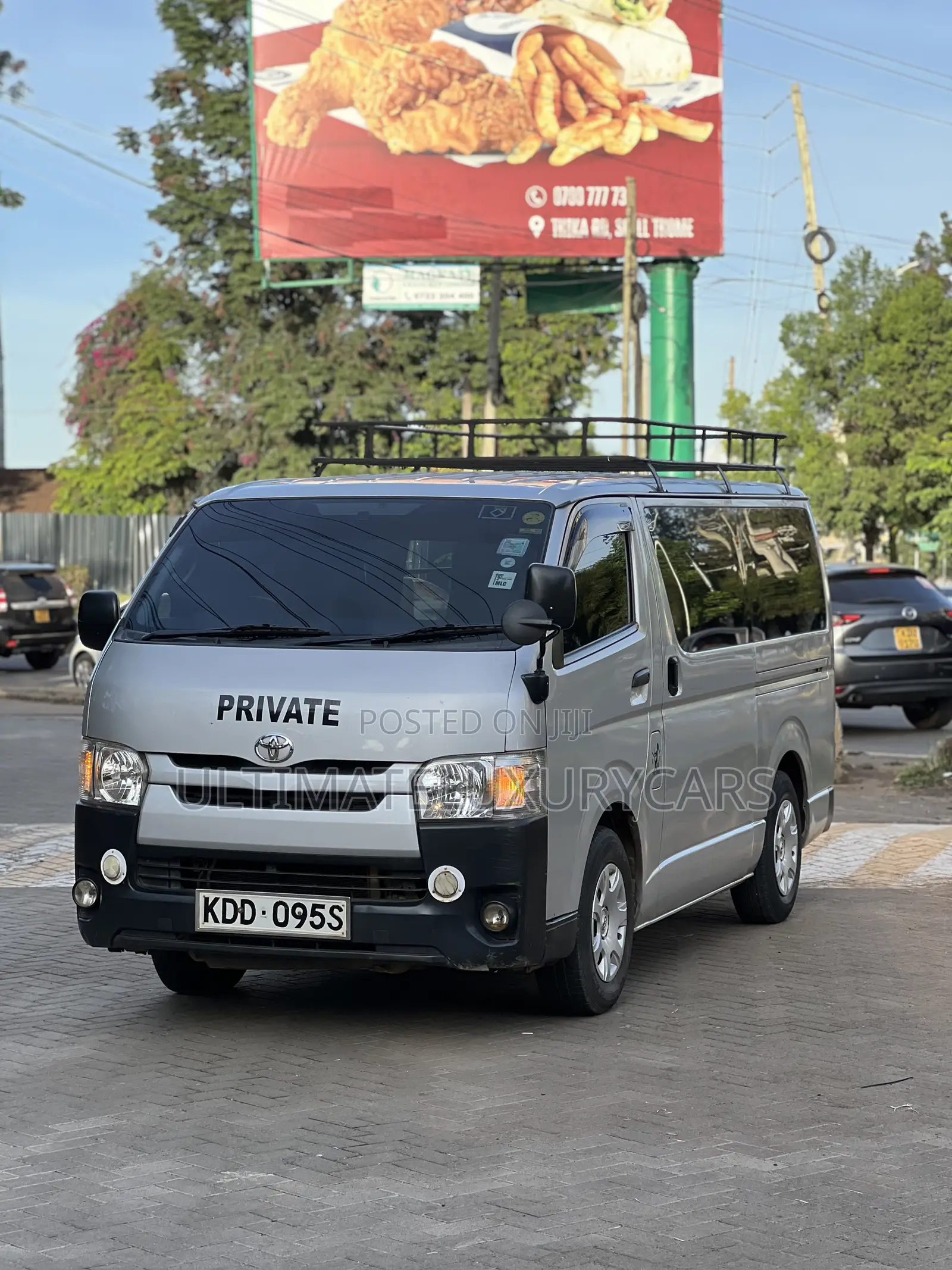 Toyota HiAce 2014 Silver