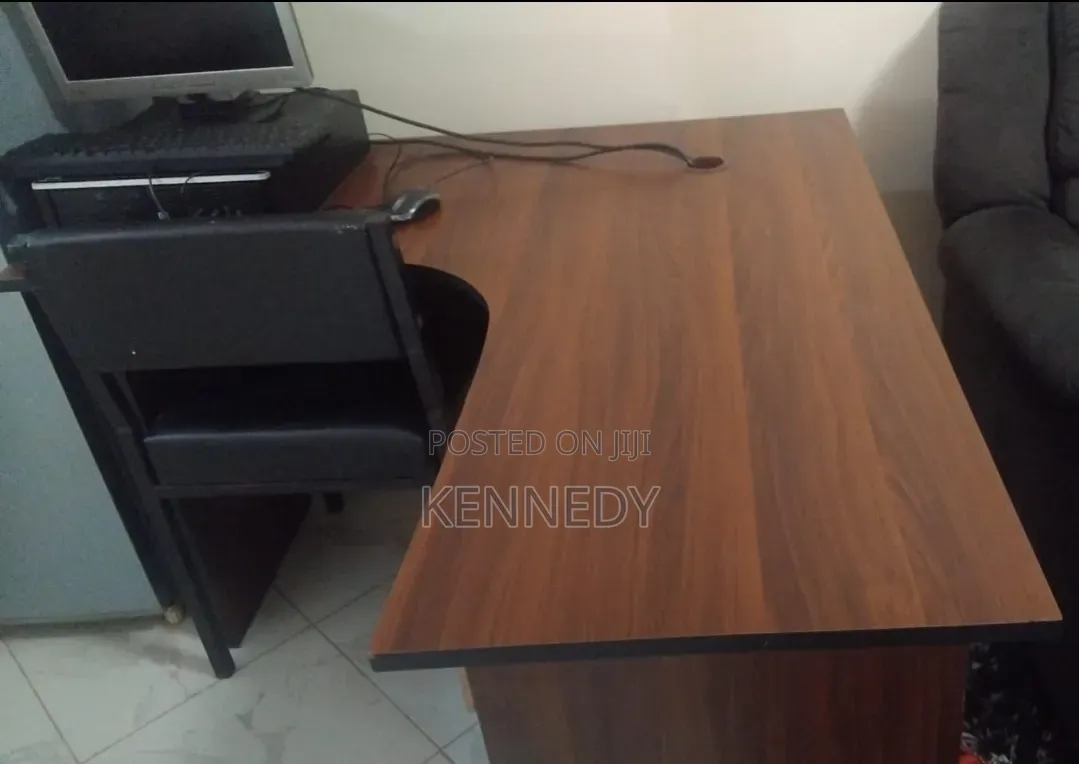 Office Desk