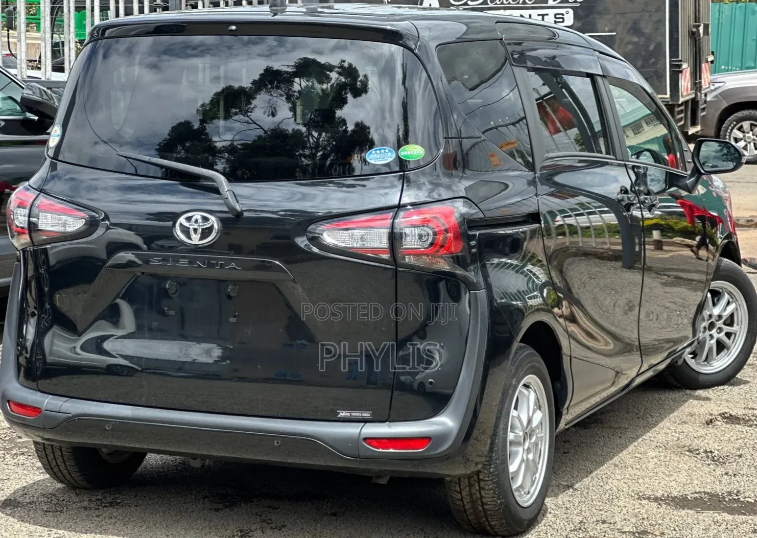 Toyota Sienta 1.5 FWD (6-seater) 2019 Black