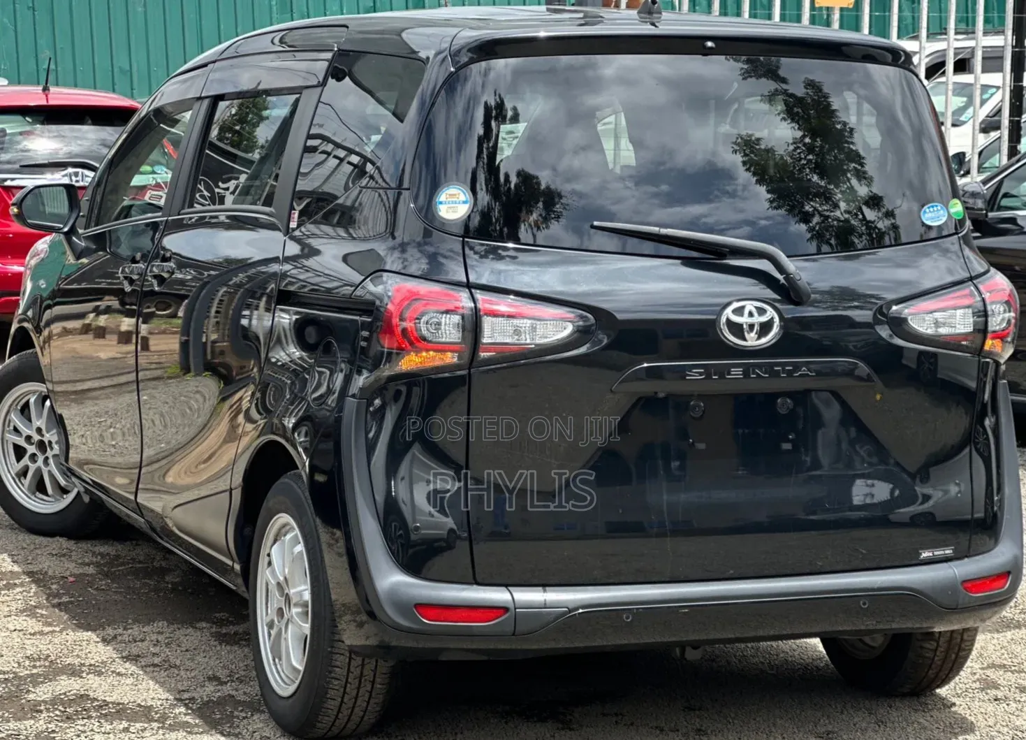 Toyota Sienta 1.5 FWD (6-seater) 2019 Black