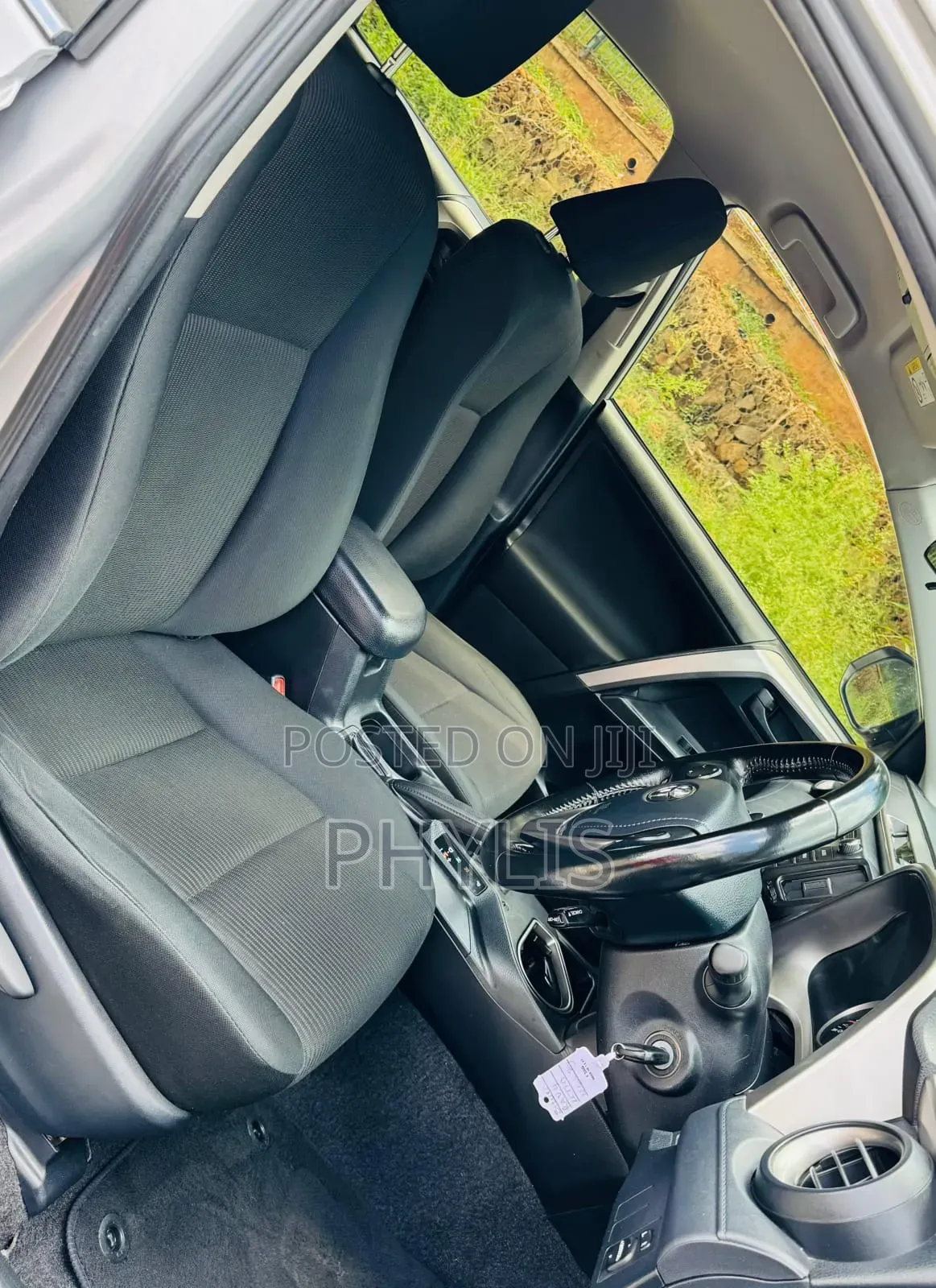 Toyota RAV4 2019 White