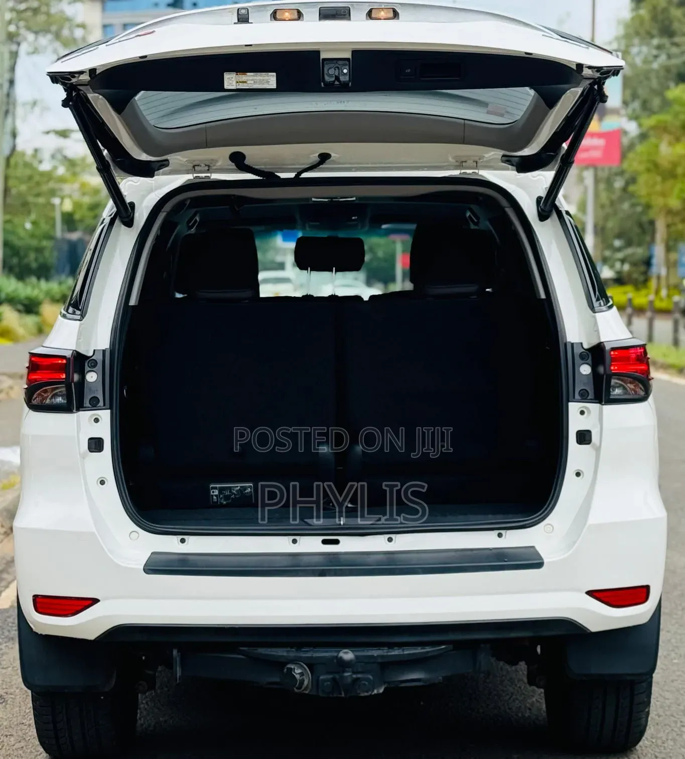 Toyota Fortuner 2.8 D AWD 2019 White