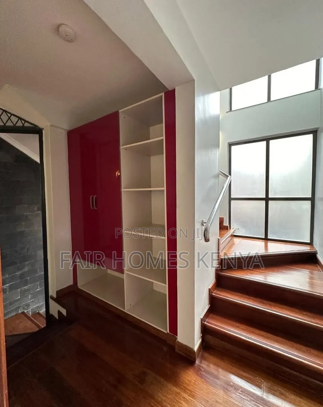 5bdrm Townhouse / Terrace in Lavington Green, Muthangari for rent