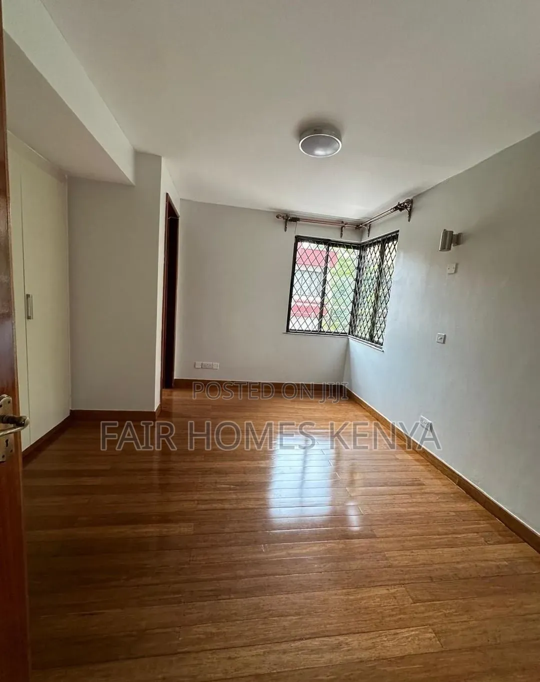 5bdrm Townhouse / Terrace in Lavington Green, Muthangari for rent