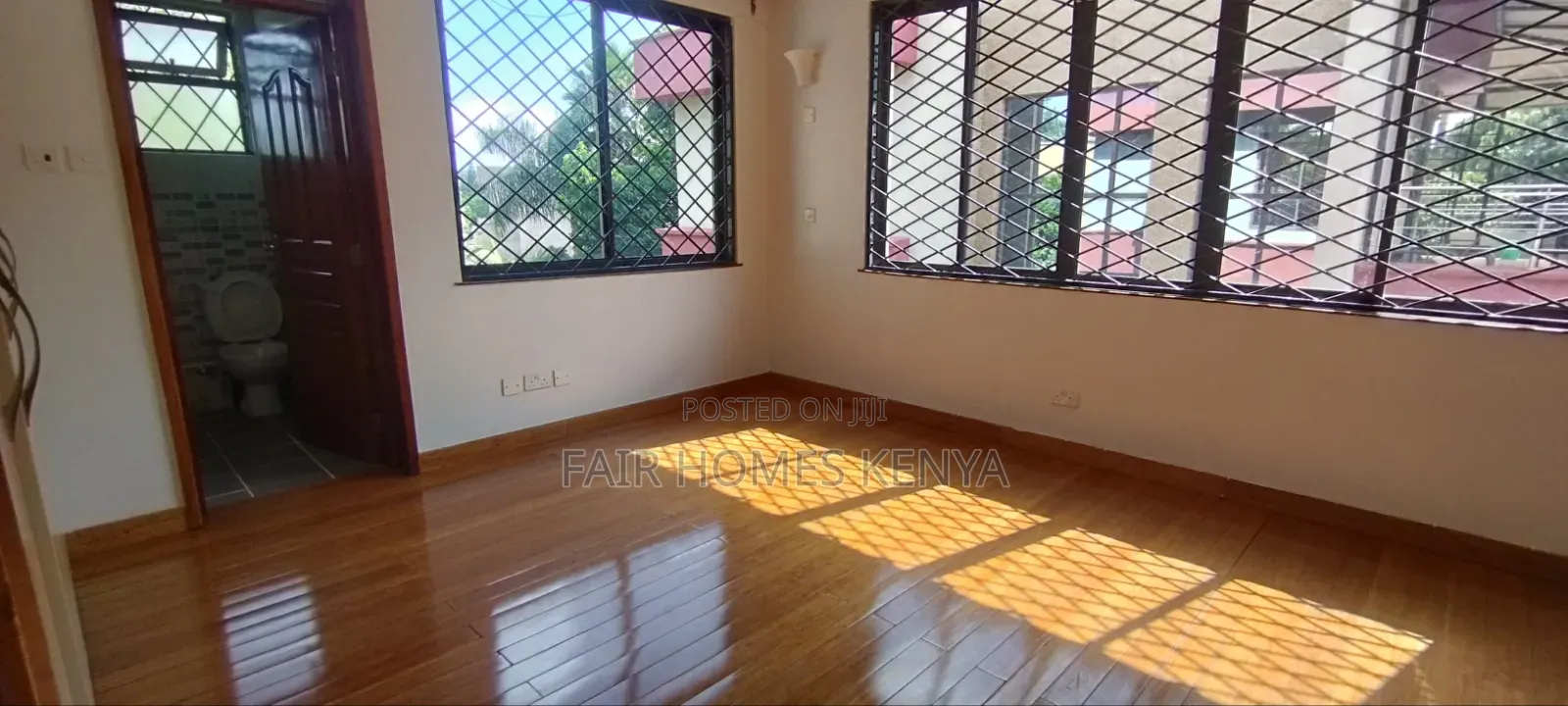 5bdrm Townhouse / Terrace in Lavington Green, Muthangari for rent