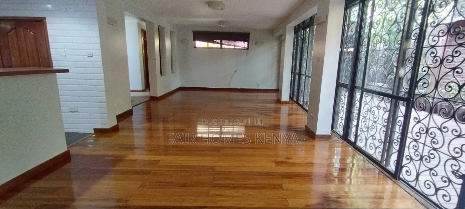 5bdrm Townhouse / Terrace in Lavington Green, Muthangari for rent