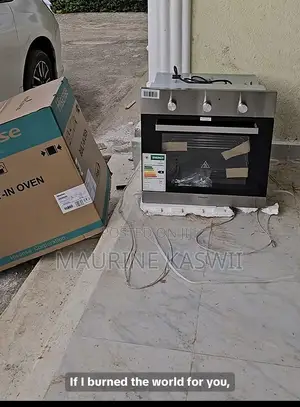 Hisense 60cm Electric Oven Inbuilt