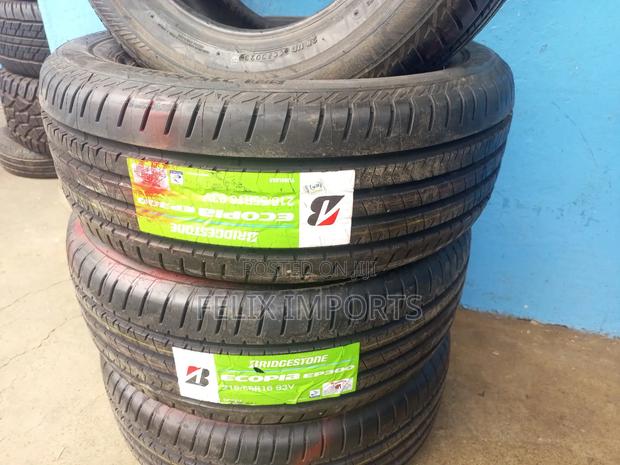 Bridgestone 215/55r16