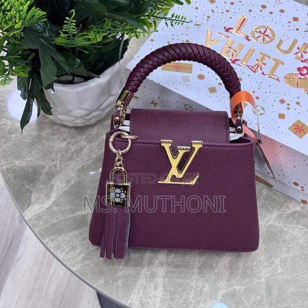 Premium !!Boxed , Louis Vuitton Capucines Bb Handbag - thumbnail 4