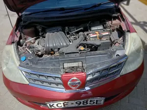 Nissan Tiida 1.6 2008 Red