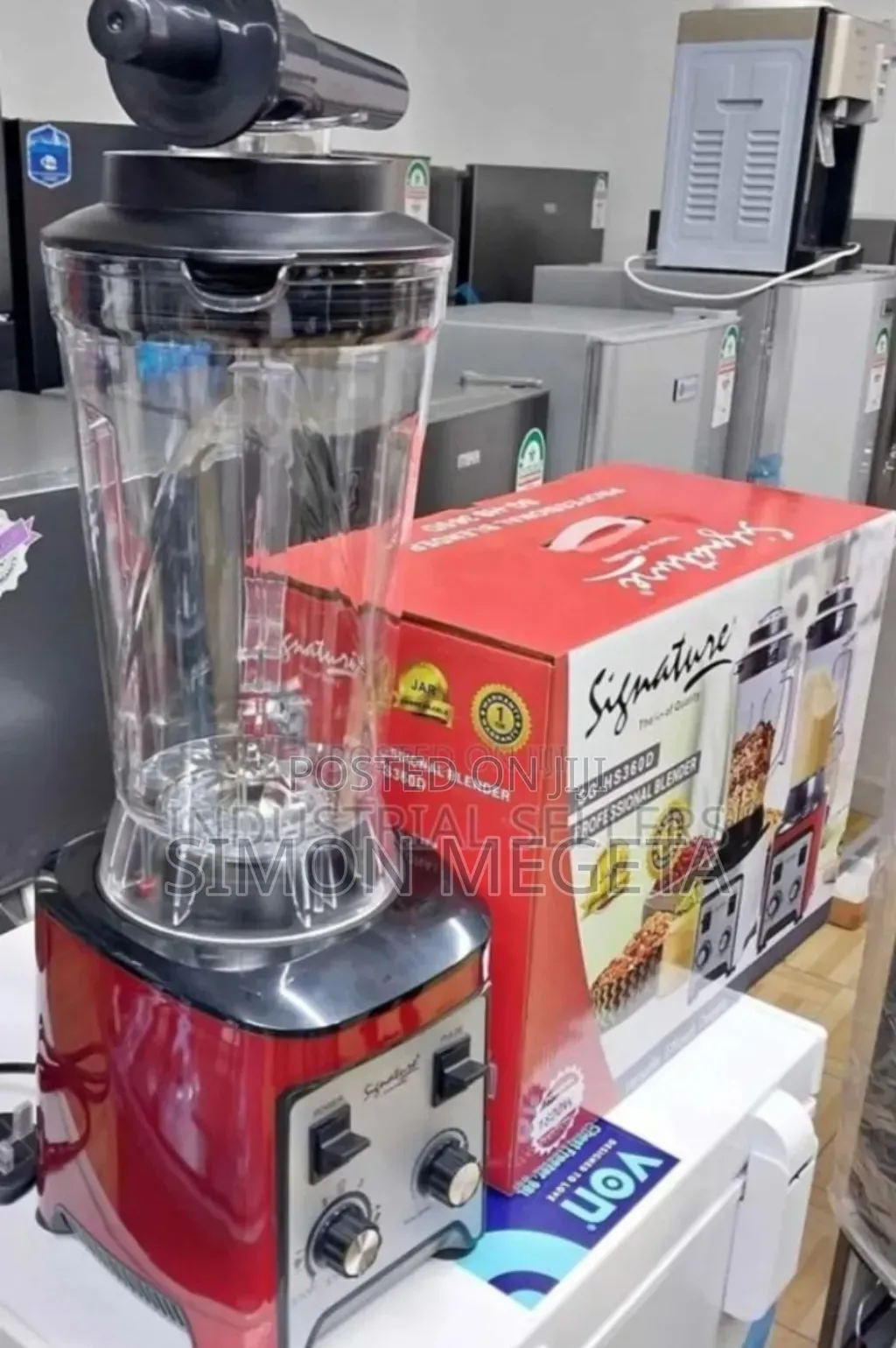 Red. Newly Restocked Signature 1800watts Blender