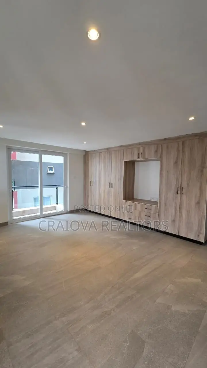 4bdrm Apartment in Spring Valley for rent