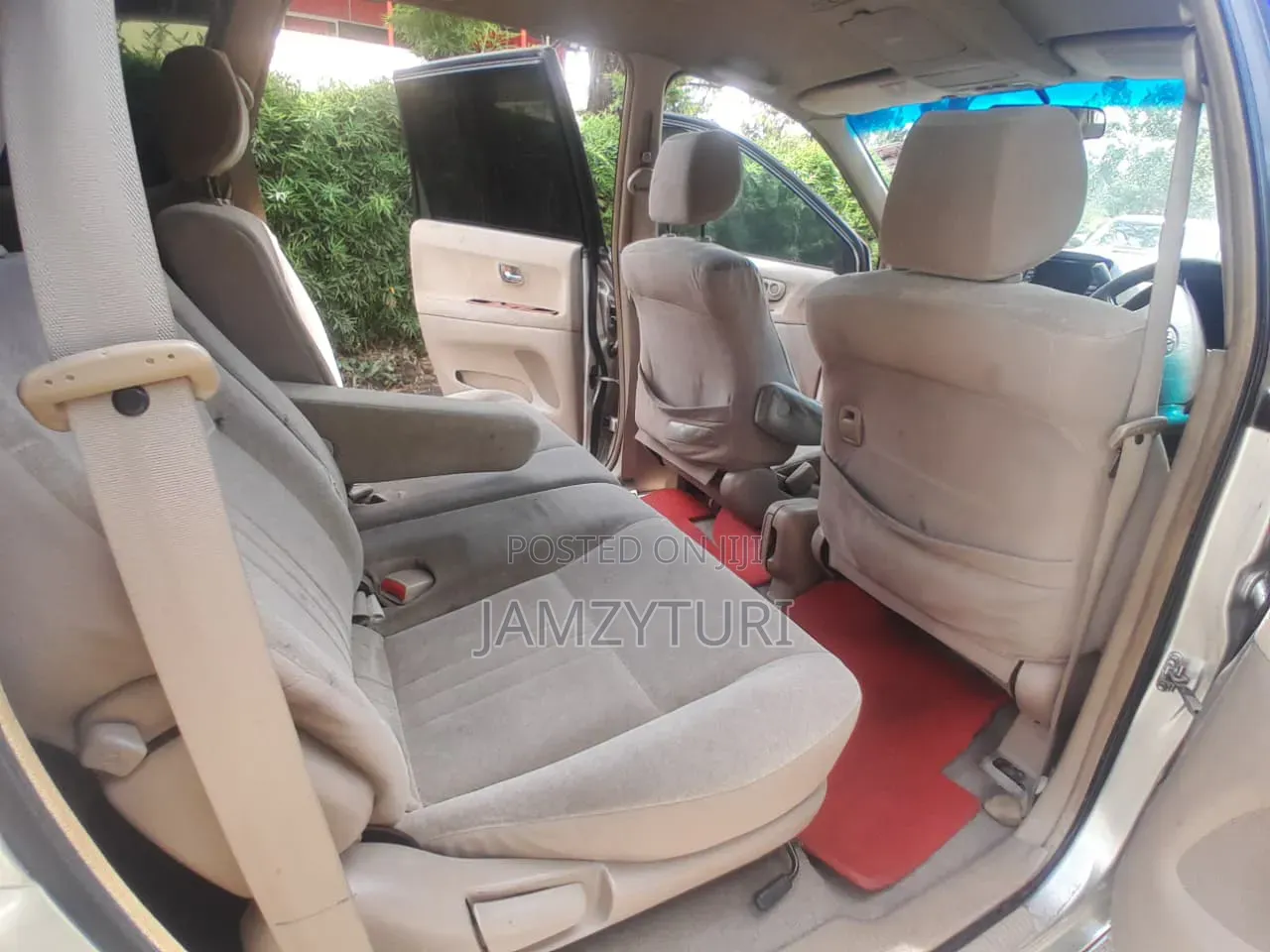 Toyota Gaia 2003 Silver