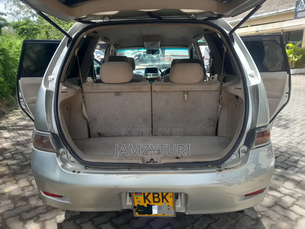 Toyota Gaia 2003 Silver