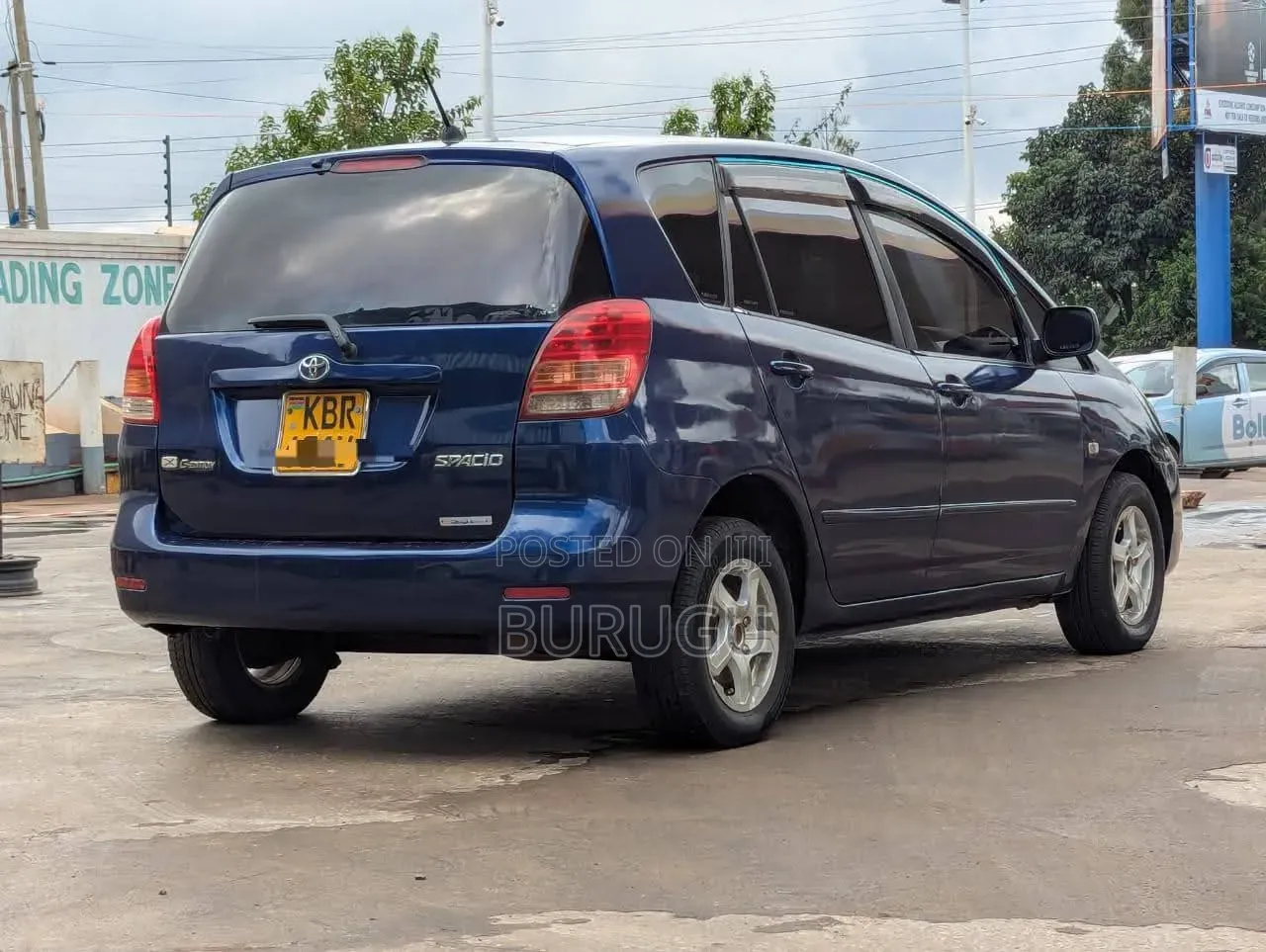 Toyota Sienta 2006 Blue