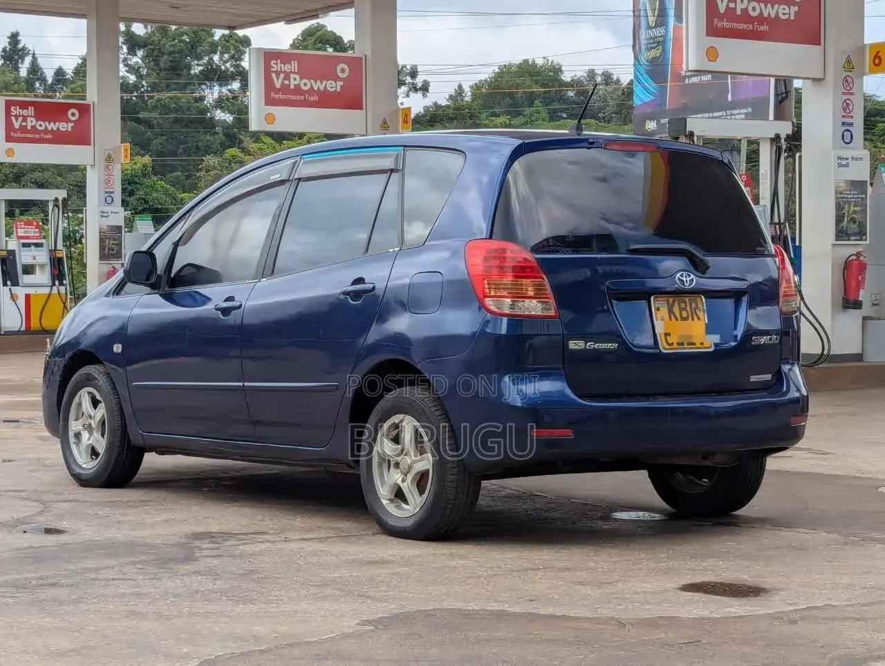 Toyota Sienta 2006 Blue