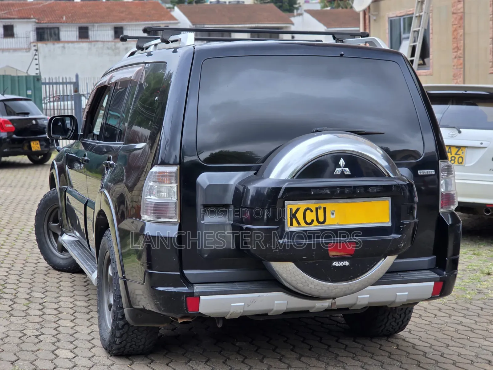 Mitsubishi Pajero 2011 Black
