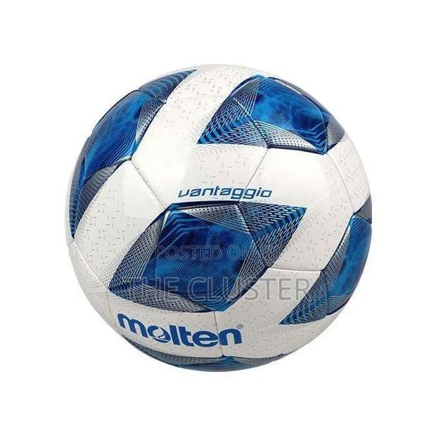 Molten Vantaggo Size 5 Soccer Ball