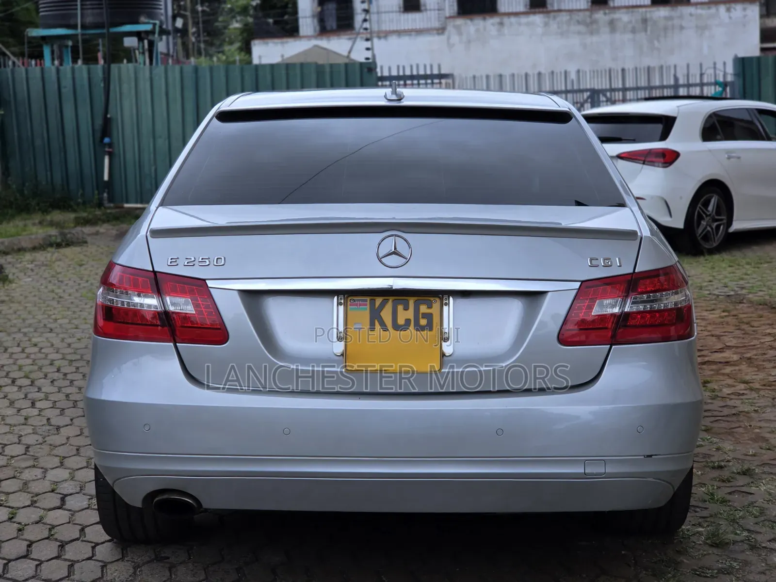 Mercedes-Benz E250 2009 Silver
