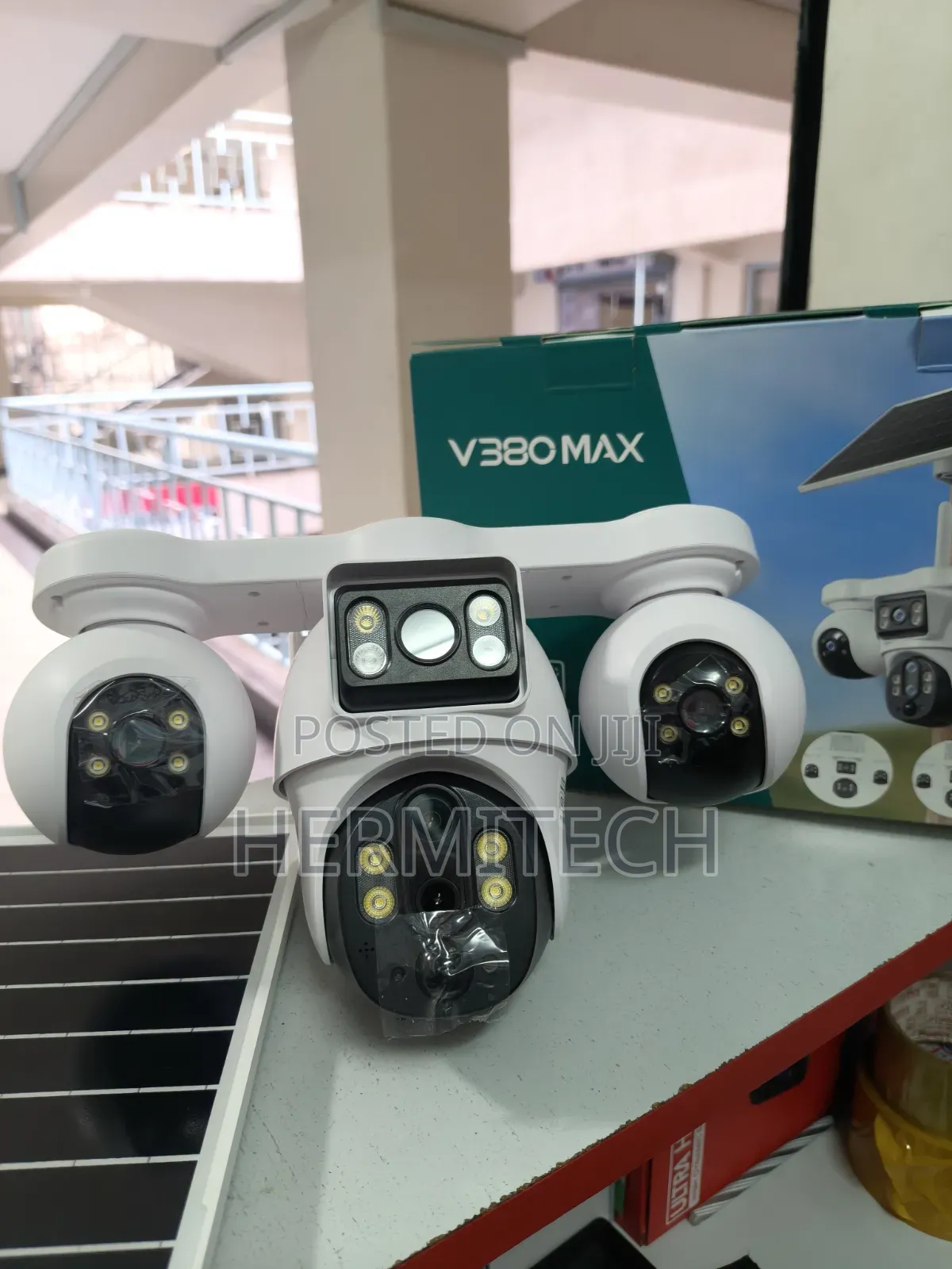 Security and Surveillance Quad Lens 4g Solar Powered CCTV Camera