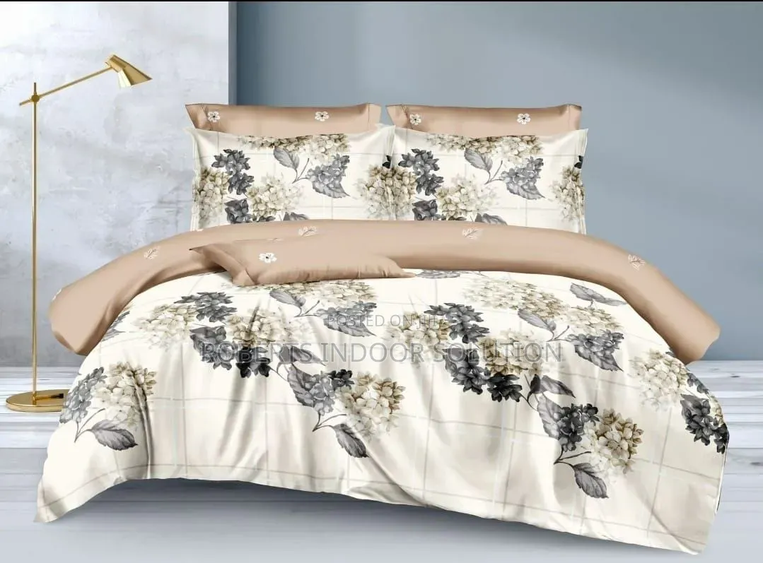 Floral-Patterned Binded Duvet Set
