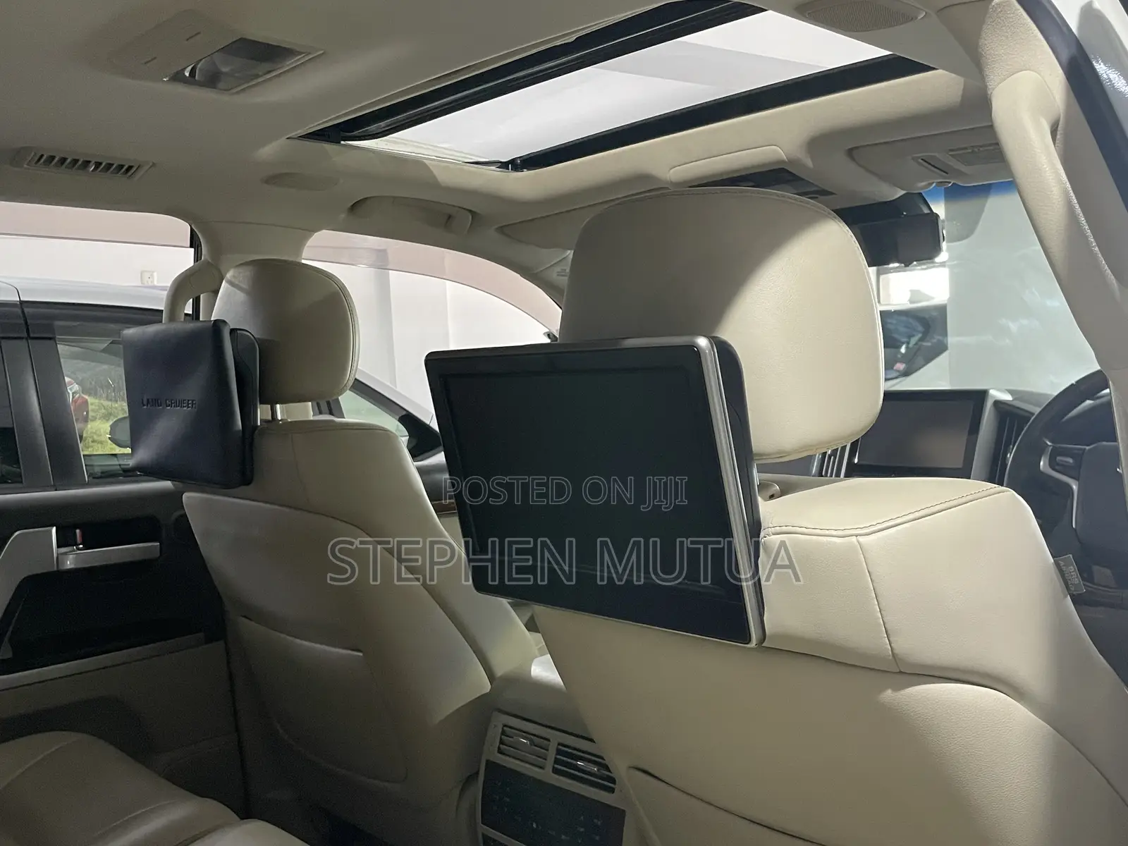 Toyota Land Cruiser 4.6 V8 ZX 2017 White