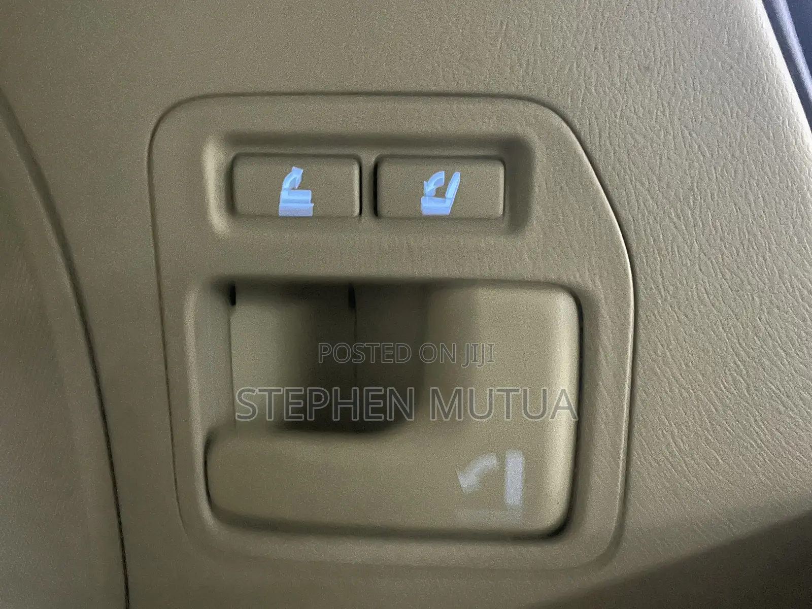 Toyota Land Cruiser 4.6 V8 ZX 2017 White