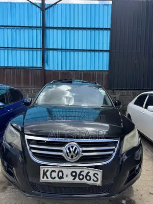 Volkswagen Tiguan SE 4Motion 2011 Black