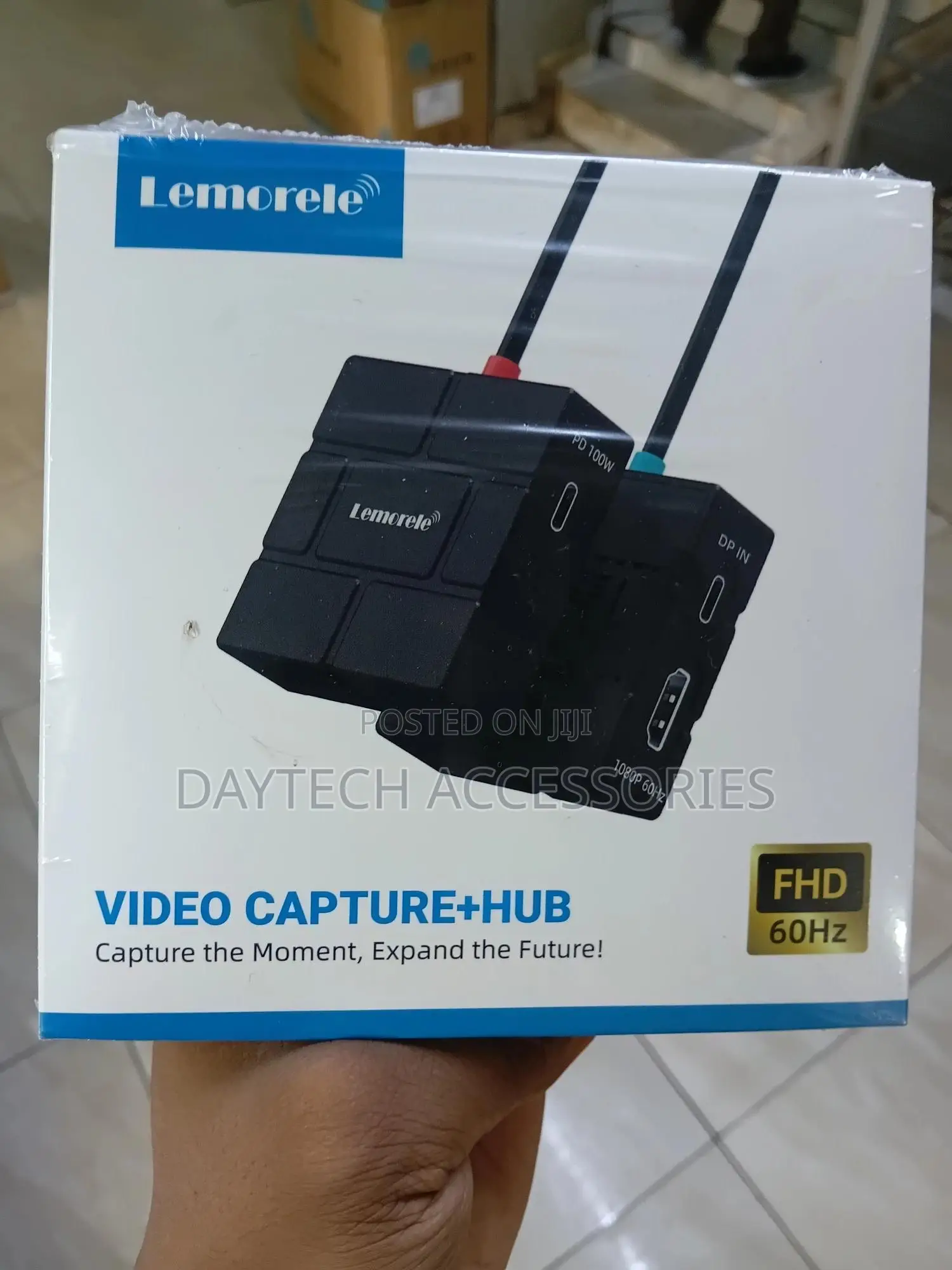 This Device Is a Lemorele Video Capture + Hub