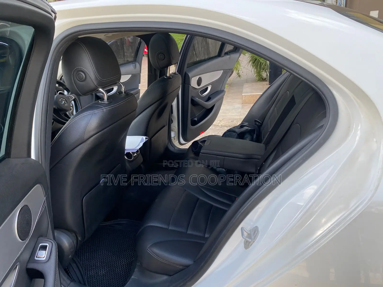 Mercedes-Benz C200 2015 White