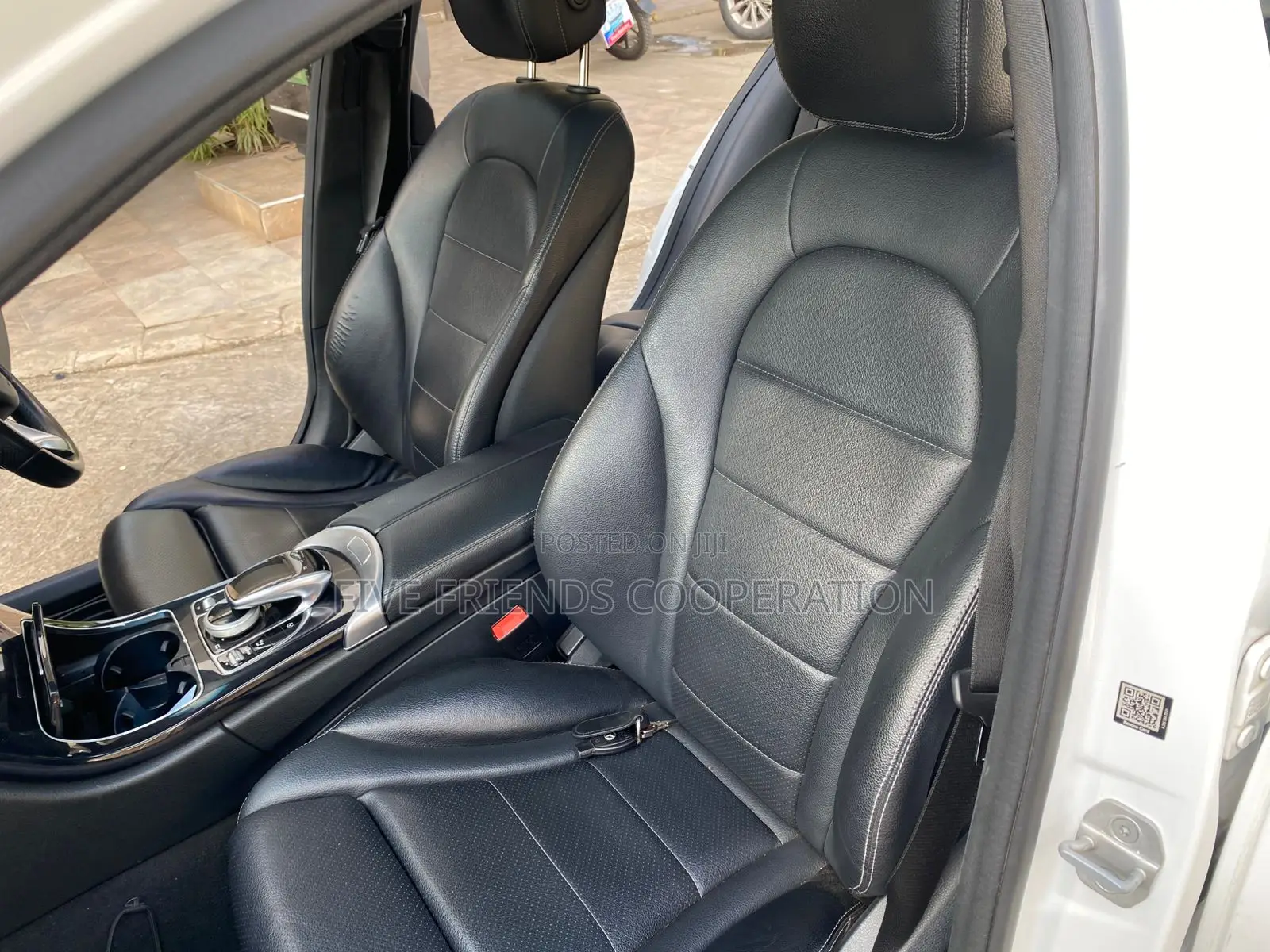 Mercedes-Benz C200 2015 White