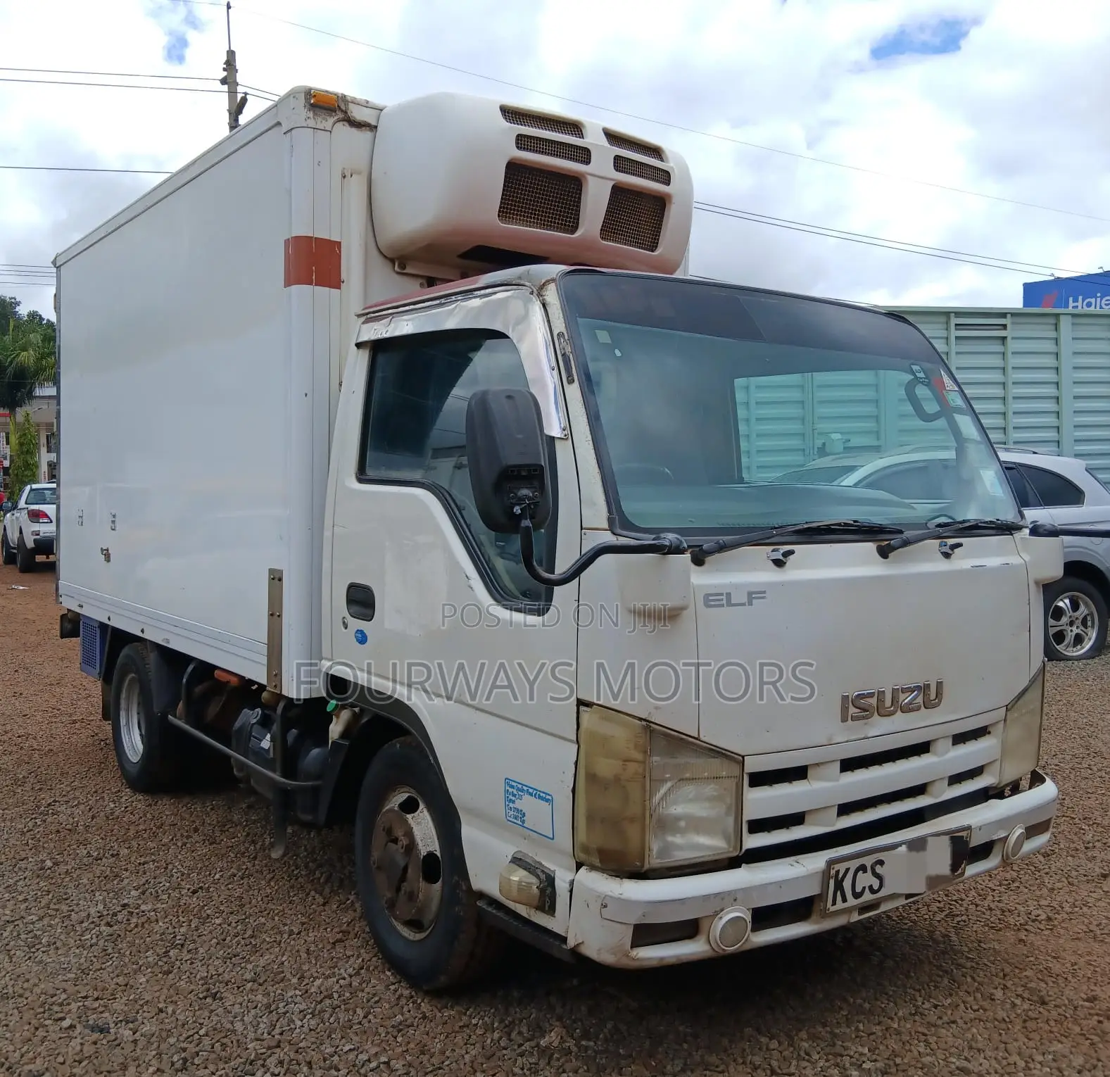 Clean Isuzu Elf