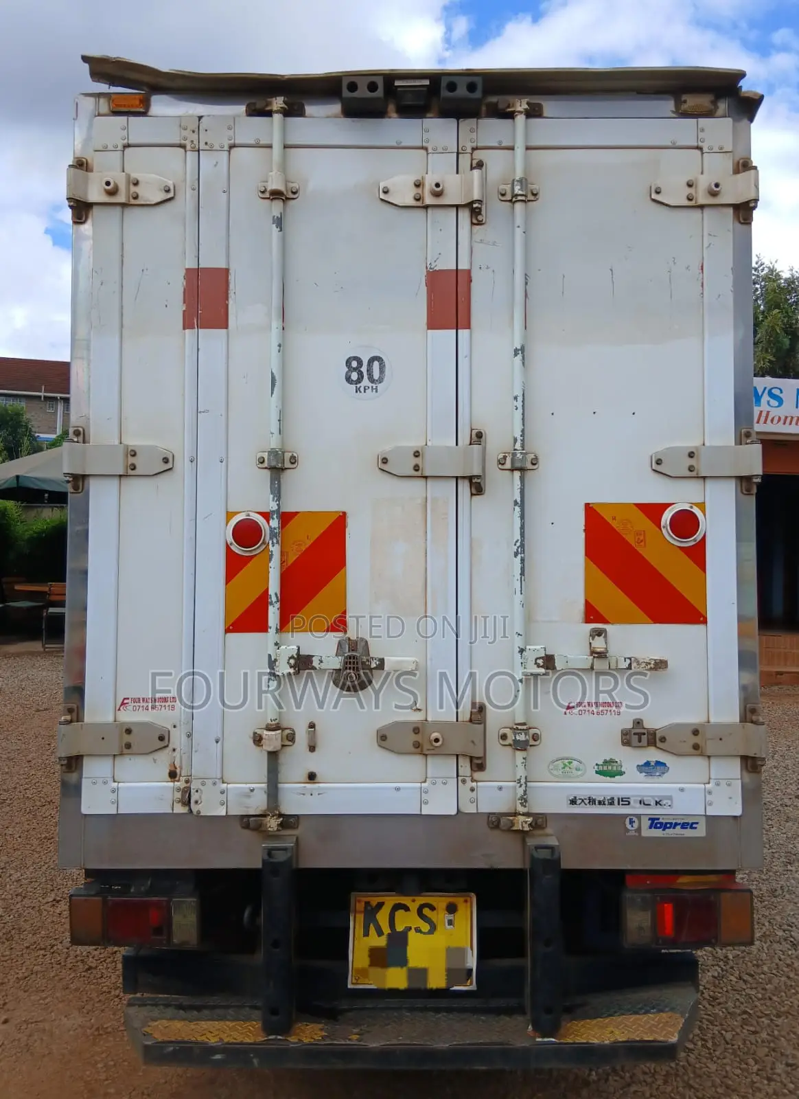 Clean Isuzu Elf