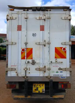 Clean Isuzu Elf