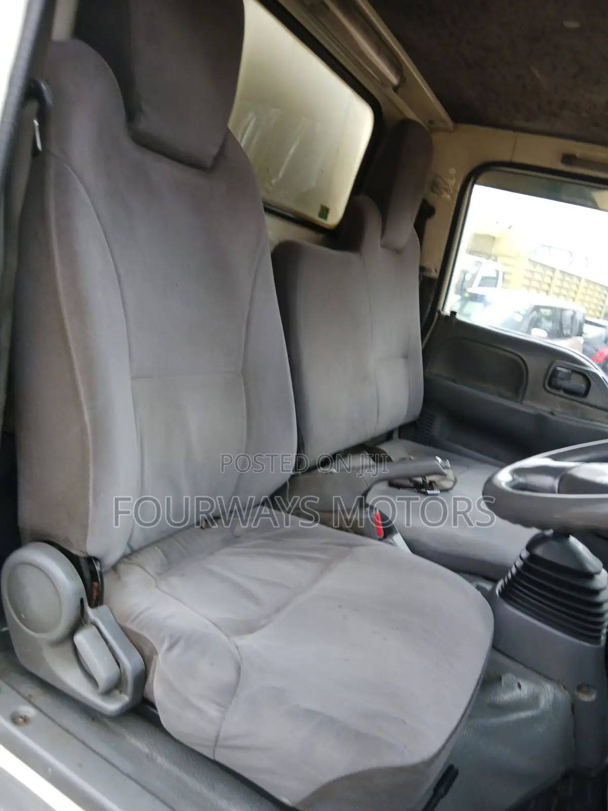 Clean Isuzu Elf