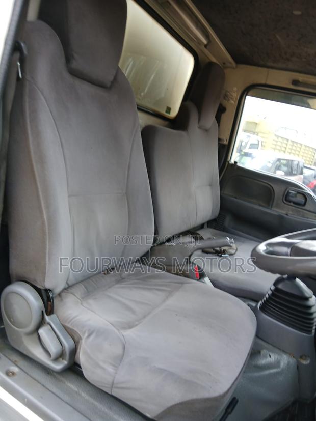 Clean Isuzu Elf - thumbnail 7