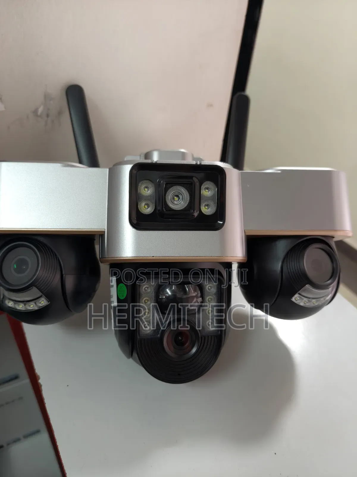 Triple Lens Security Surveillance CCTV 4g Smart Solar Powered PTZ