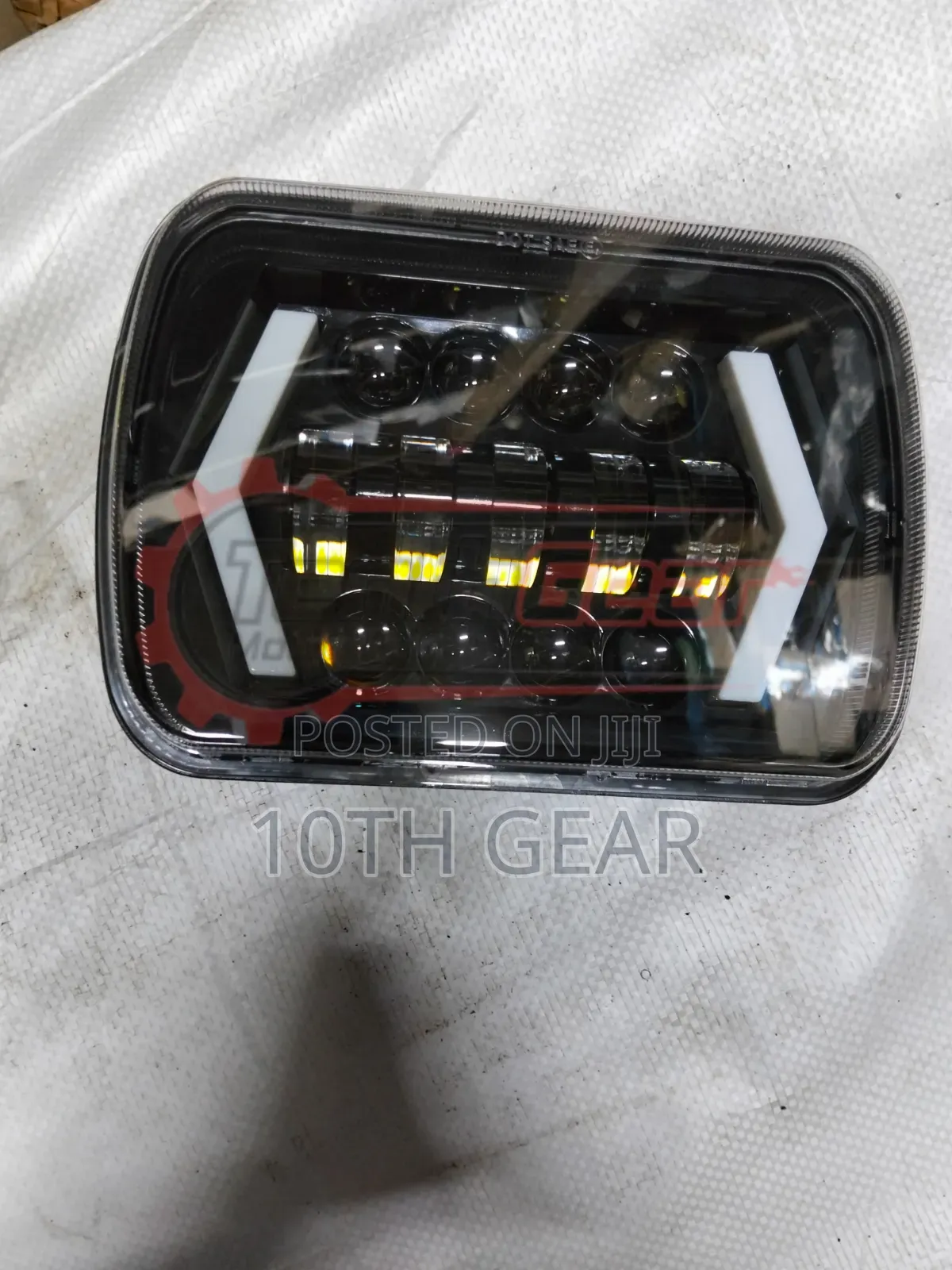 Hilux Millenium Headlight Aftermarket (Pair)