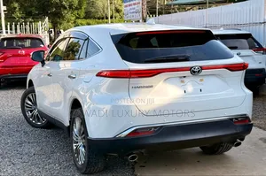 Toyota Harrier 2.0 2020 Pearl