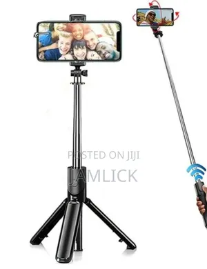 1.7m 3-in-1 Extendable Selfie Stick Tripod With Fill Light –Dv